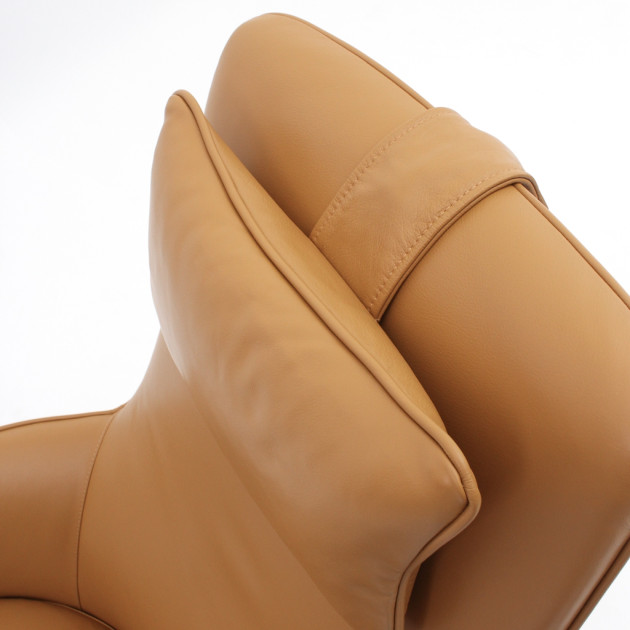 VI-VI LOUNGE CHAIR VI-VI LOUNGE CHAIR