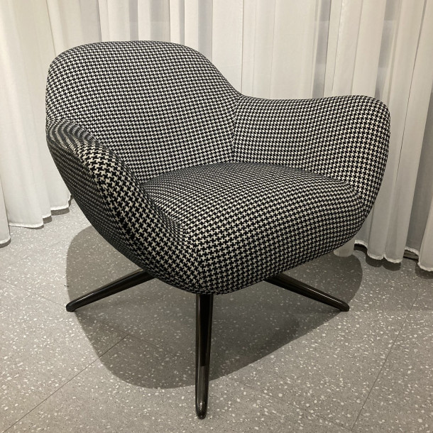LIU-LIU Lounge Chair | CWB Showroom Display