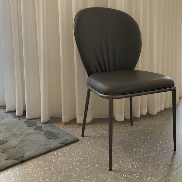 PUR-PUR Chair | WC Showroom Display