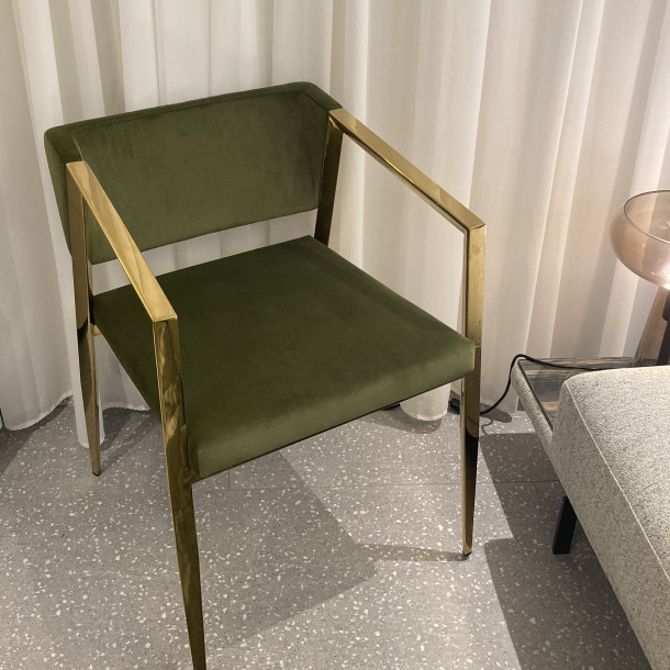 TOO-TOO Lounge Chair | Warehouse