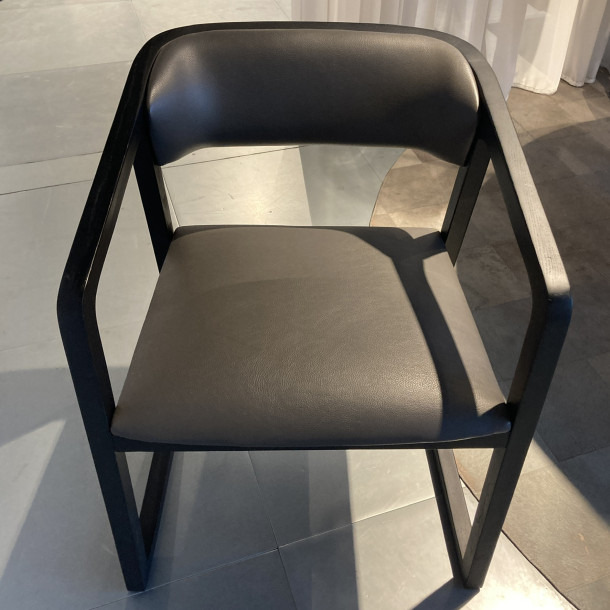 WON-WON Chair | Warehouse