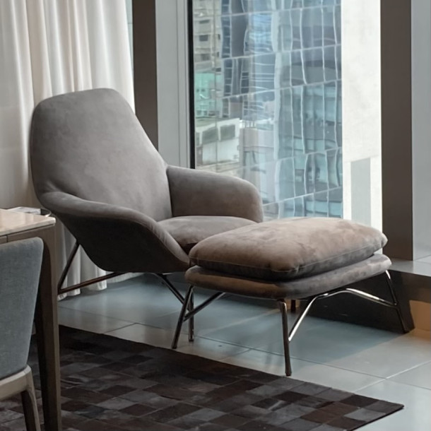 DE-DE Lounge Chair with Ottoman | Warehouse