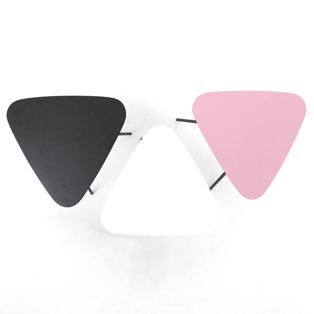 LU-LU SIDE TABLE(TRIANGLE) LU-LU SIDE TABLE(TRIANGLE)